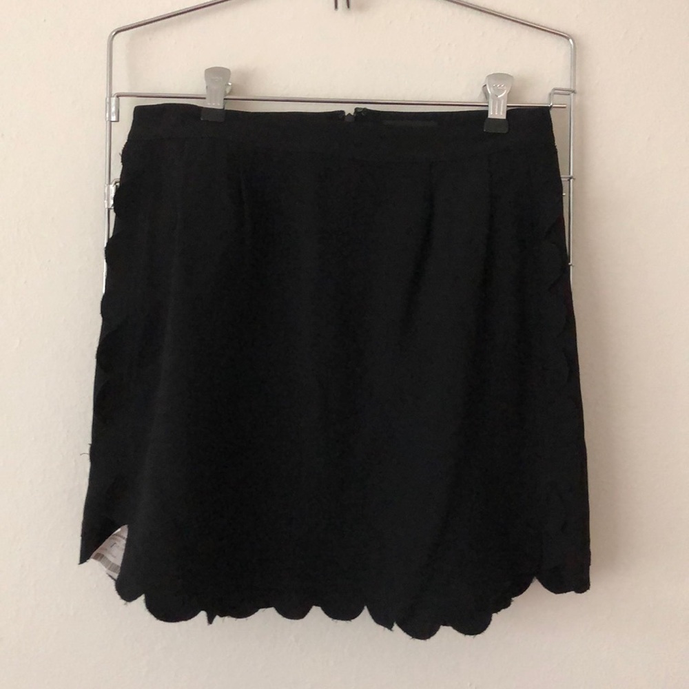 Black Scalloped Club Monaco Skirt